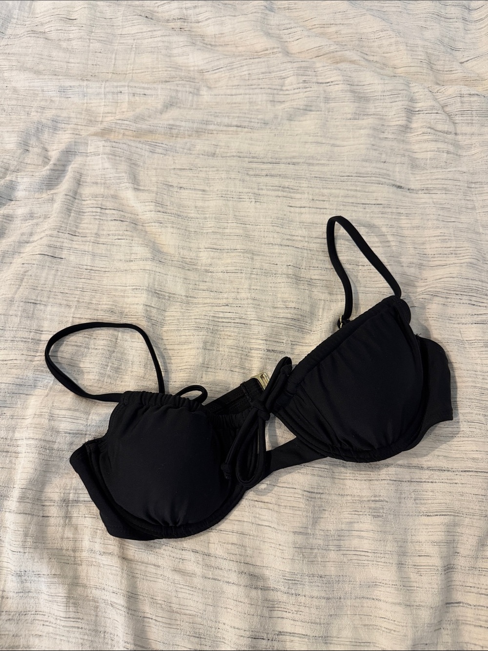Xhilaration Black Underwire Bikini Top